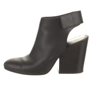 VINCE Ingrid Black Bootie with Velcro strap Size 9.5 (41)